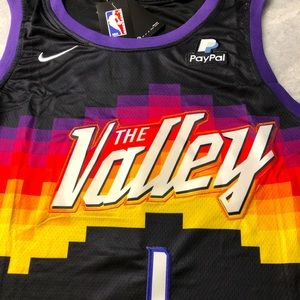 New Devin Booker Nike Jersey. Phoenix Suns. Black. Size Large. With Tags.
